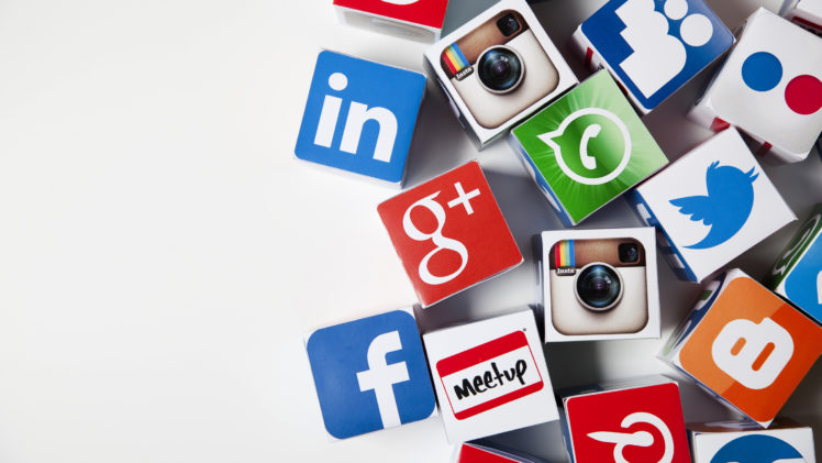 thong ke social media