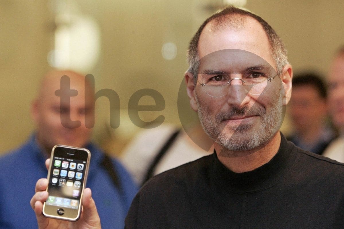 Steve Jobs đã thành công trong việc xây dựng thương hiệu cá nhân của mình