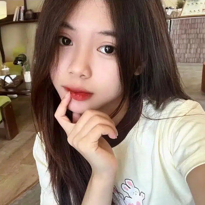 Ảnh Bé Quỳnh FF CUTE
