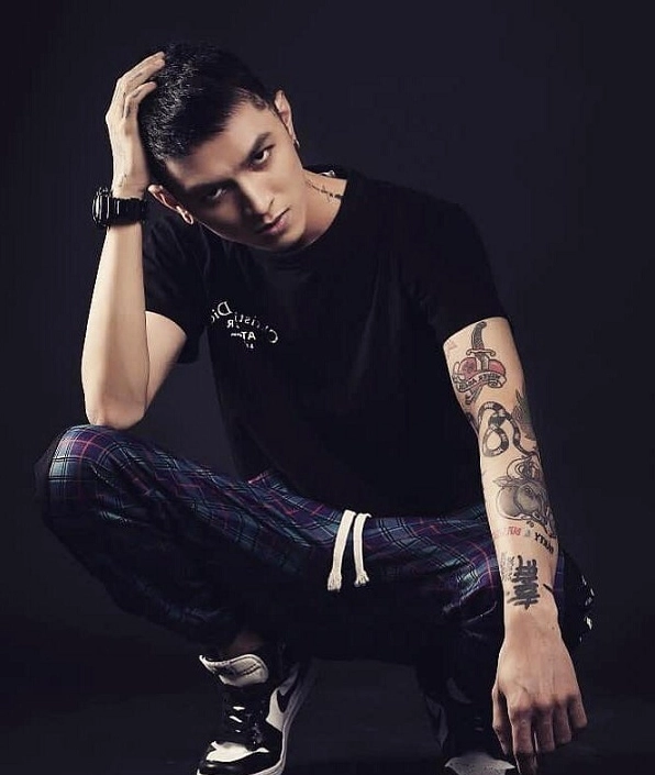 Bình Gold là ai? Hình ảnh đời thường của rapper.
