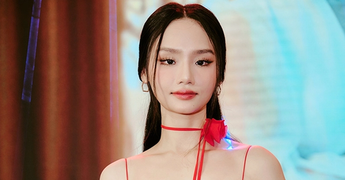 Ca sĩ Miu Lê vẫn giữ được phong cách năng động