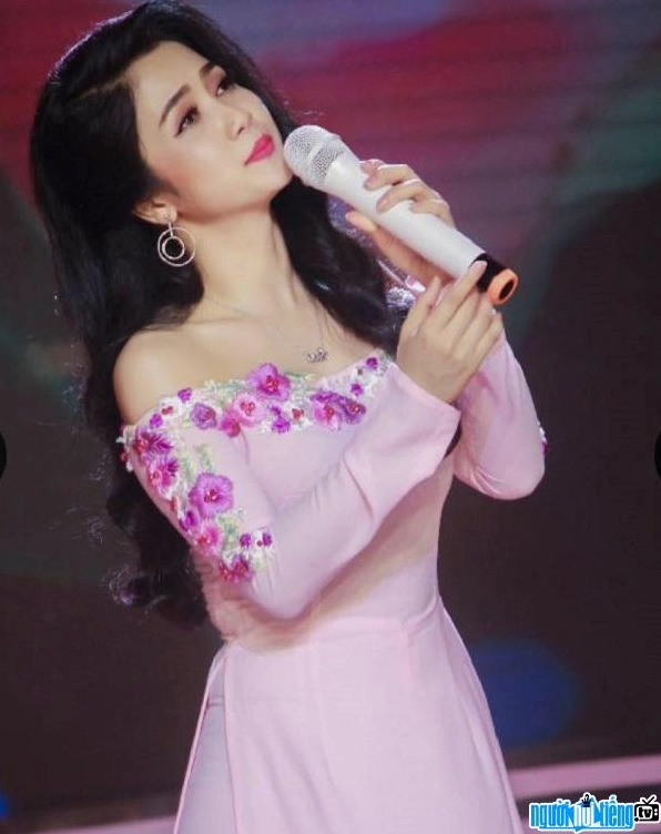 Ca sĩ Phương Anh Bolero