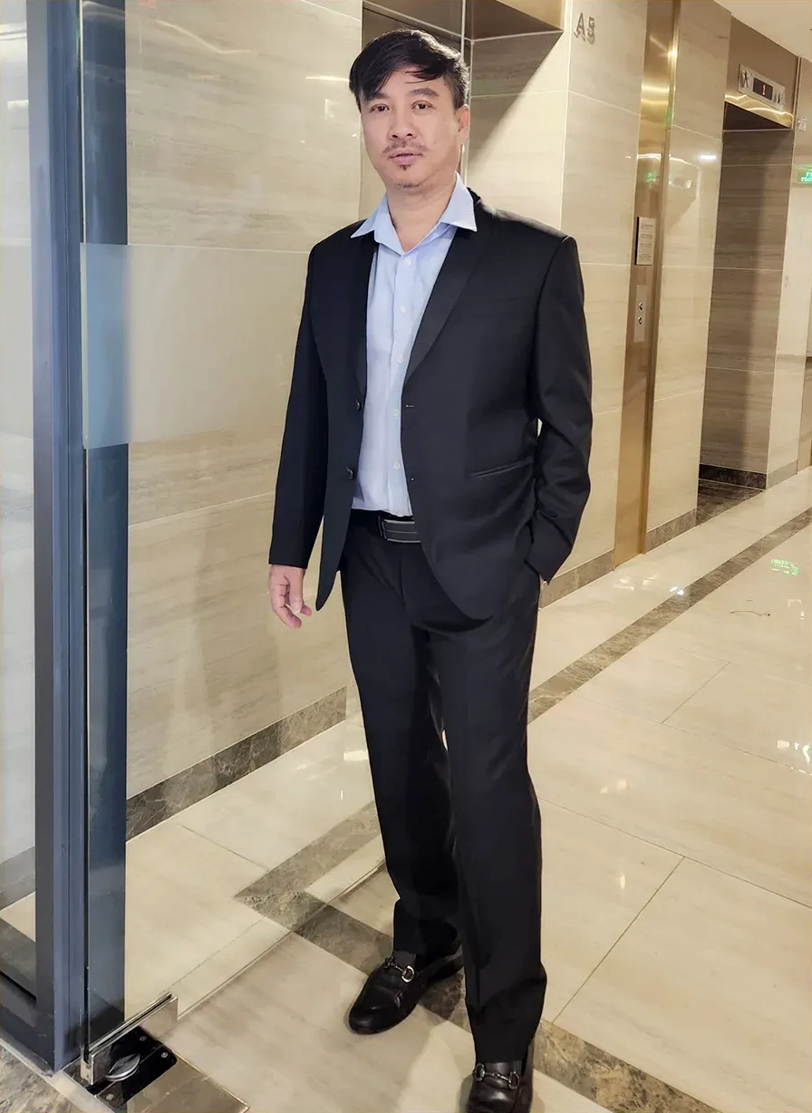 Chân dung ca sĩ bolero Quang Lập