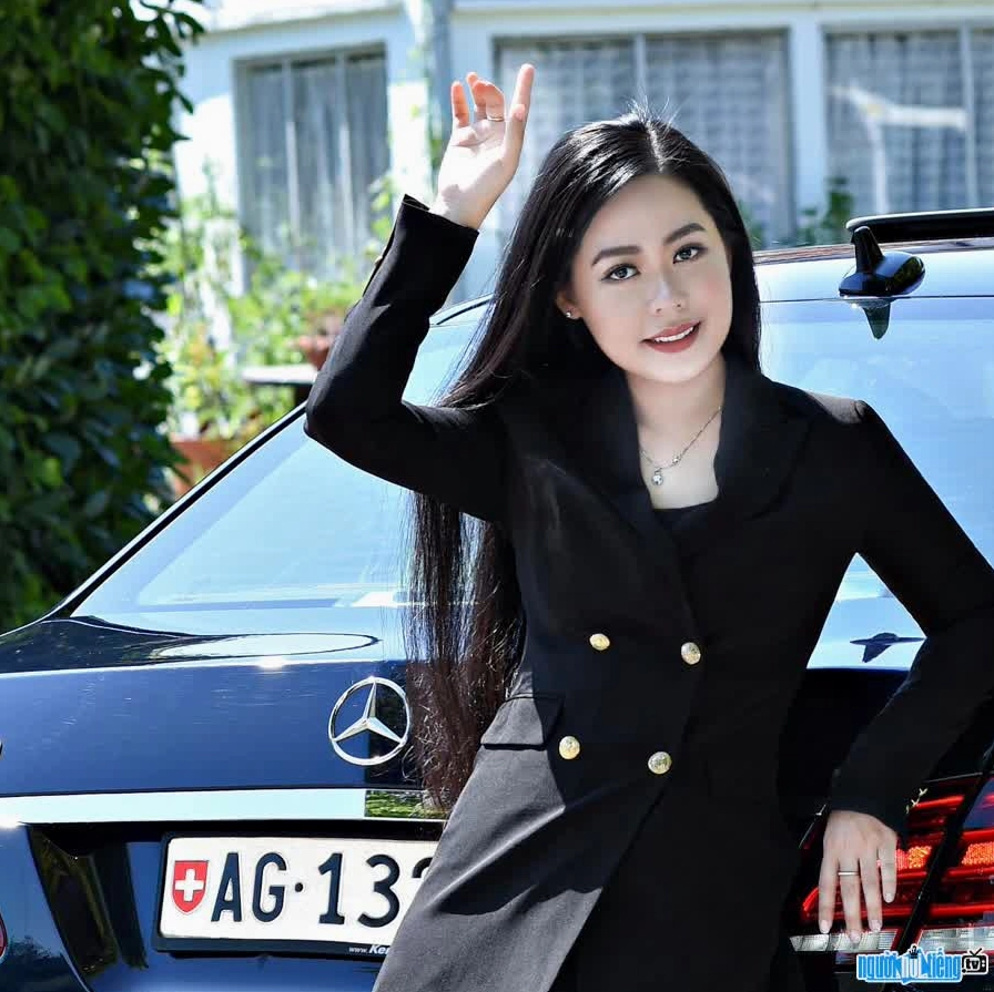 Chi tiết về Cuộc Đời của Ca sĩ Như Hoa