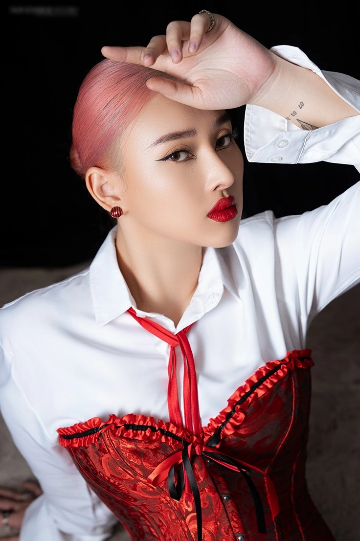 Chu Thúy Quỳnh: Từ siêu hit 