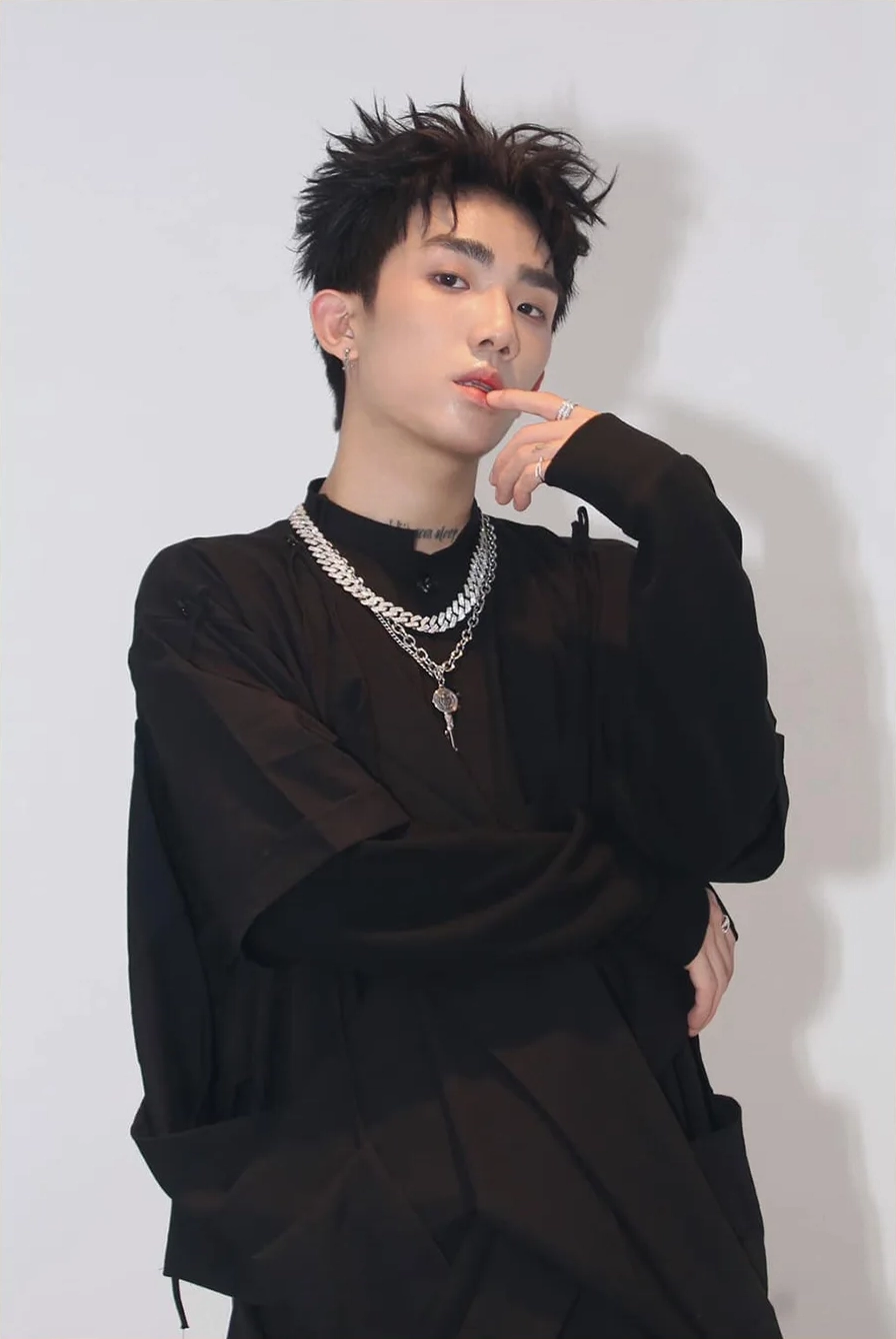 CoolKid (MinhSu) tên thật là Hoàng Lê Bảo Minh