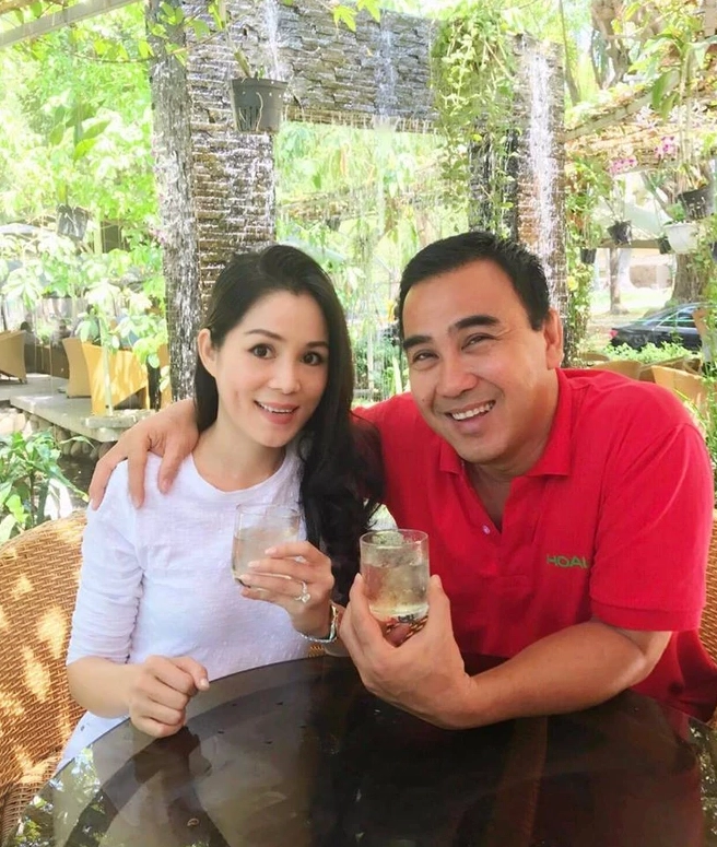 Dạ Thảo cùng gia đình hạnh phúc