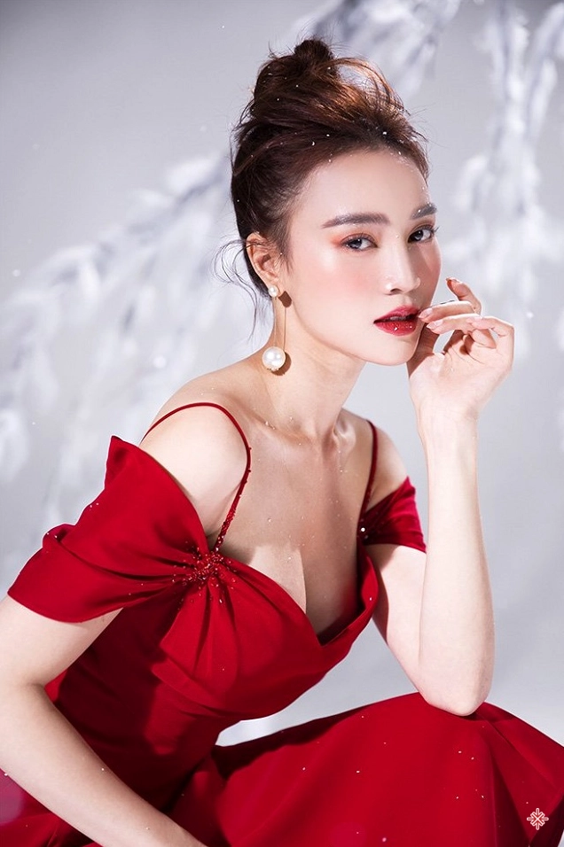 Diễn viên Ninh Dương Lan Ngọc là gương mặt sáng giá trong làng giải trí Việt.