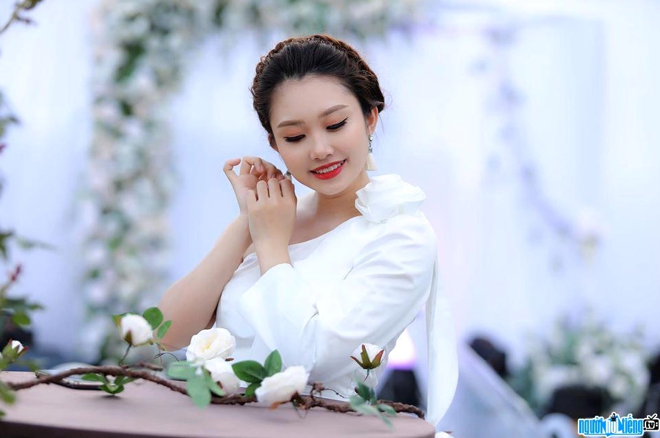 Góc nhìn cận cảnh ca sĩ Thanh Quý.
