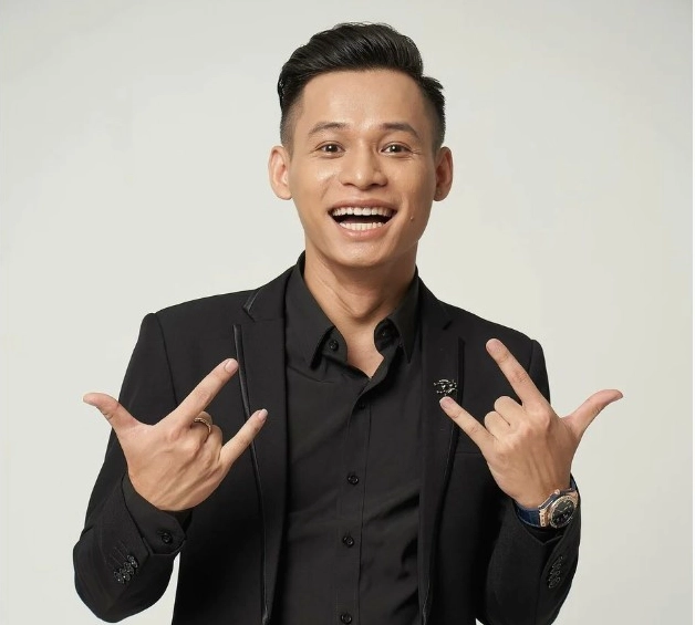 Hình ảnh chân dung Độ Mixi