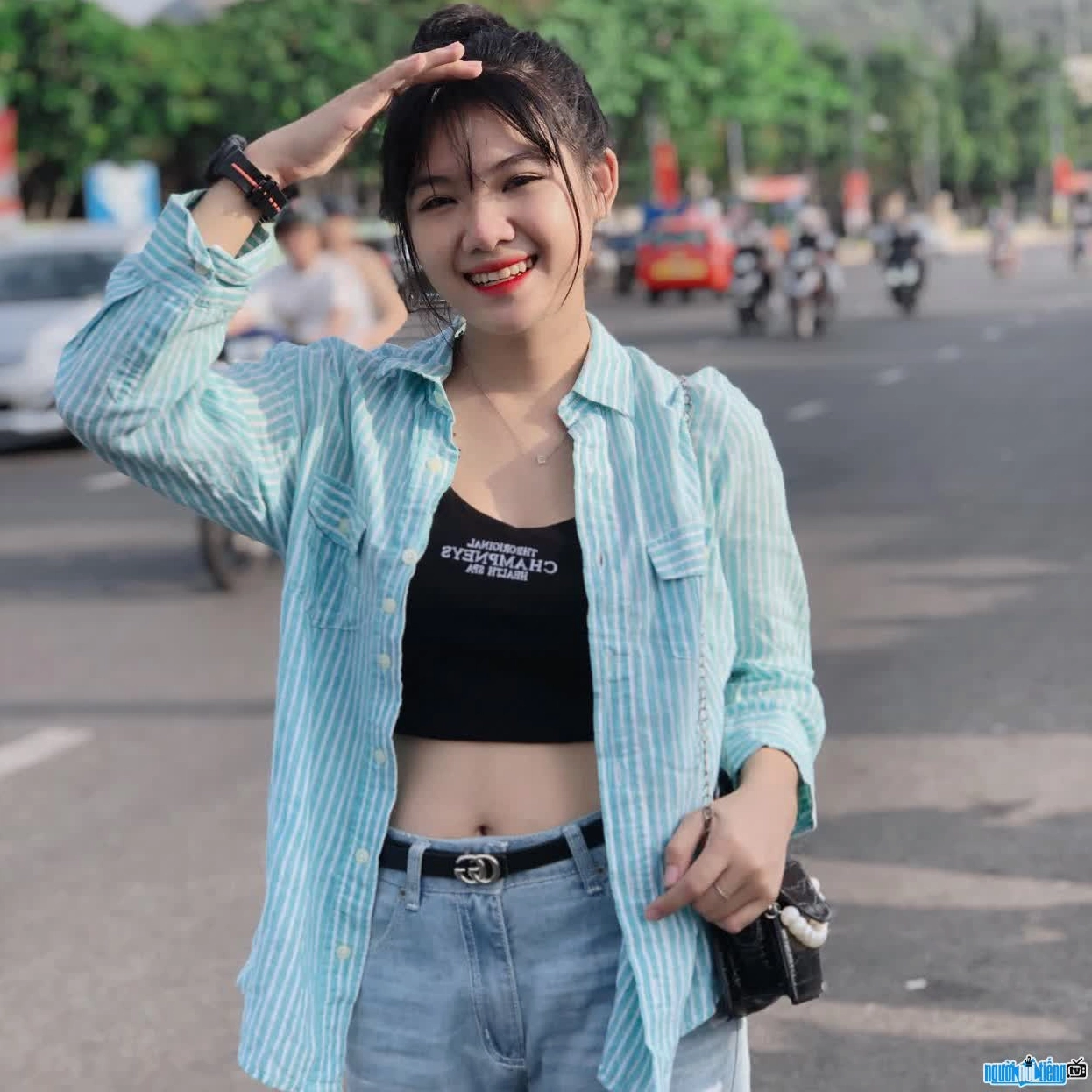 Hình ảnh Dương Ái Vy ngoài đời