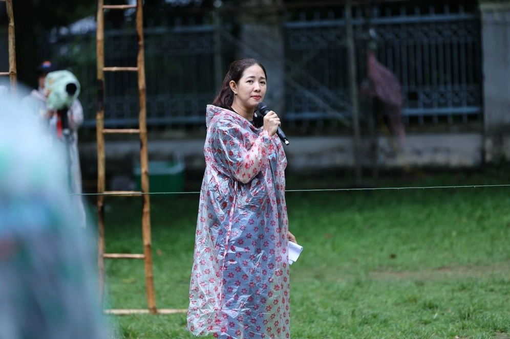 Hình ảnh hậu trường của chương trình có sự tham gia của Mai Thắm.