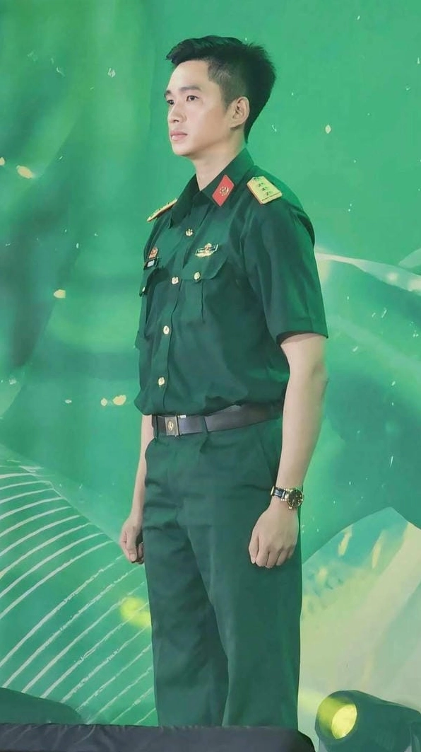Hình ảnh Lê Hoàng Hiệp uy nghiêm