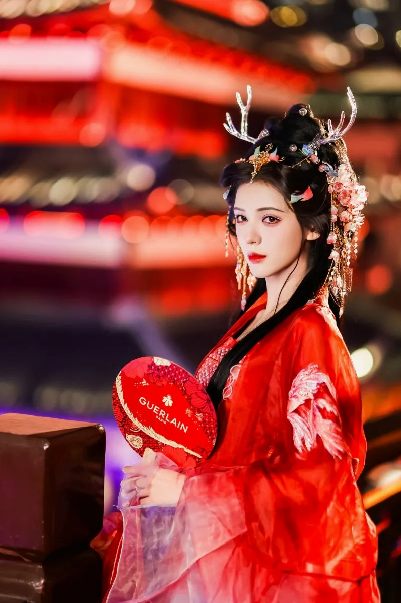 Hình ảnh nghệ thuật của Trương Dư Hi