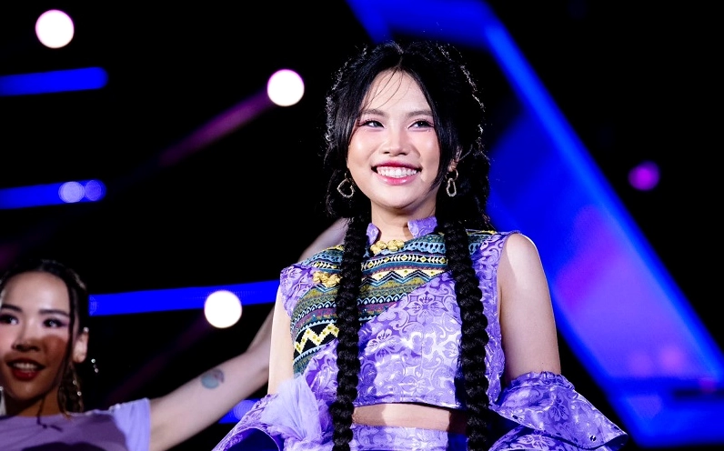 Hình ảnh Phương Mỹ Chi trẻ trung