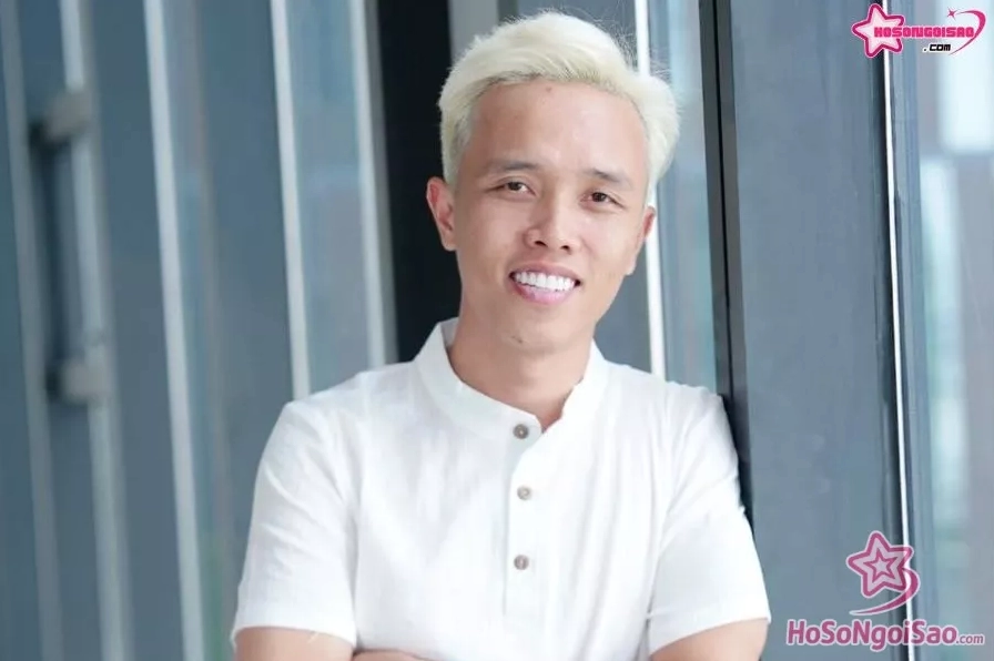 Huy Quần Hoa - Chuyên gia Photoshop tài năng