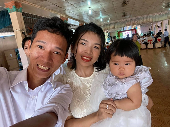 Lâm Vlog và vợ con