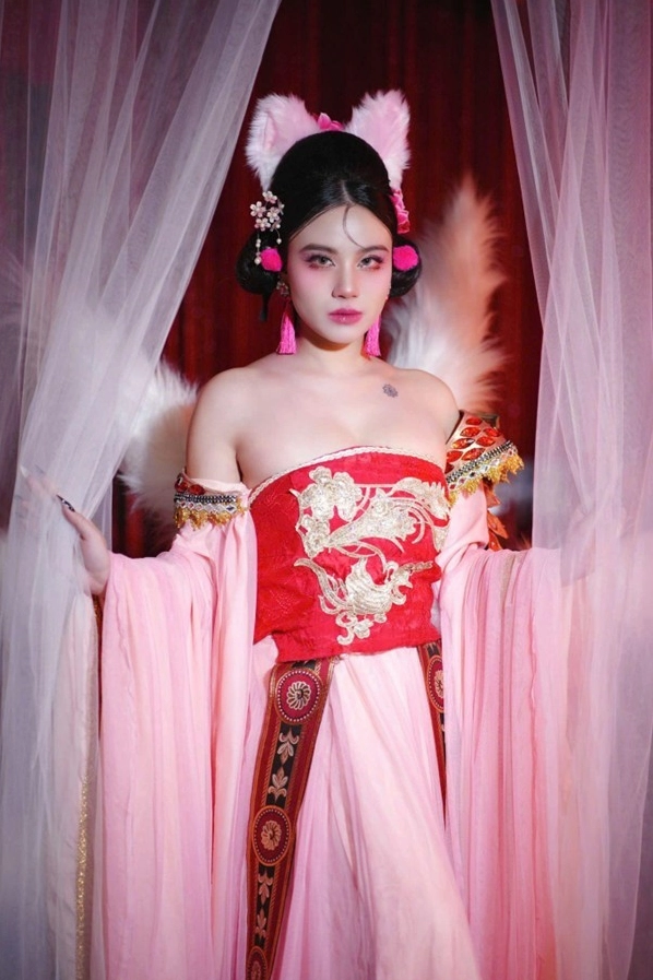 Linh Miu trong một khoảnh khắc đời thường