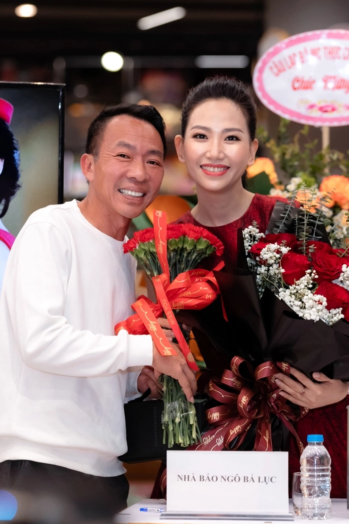 MC Mỹ Vân chia sẻ bí quyết nghề nghiệp qua sách