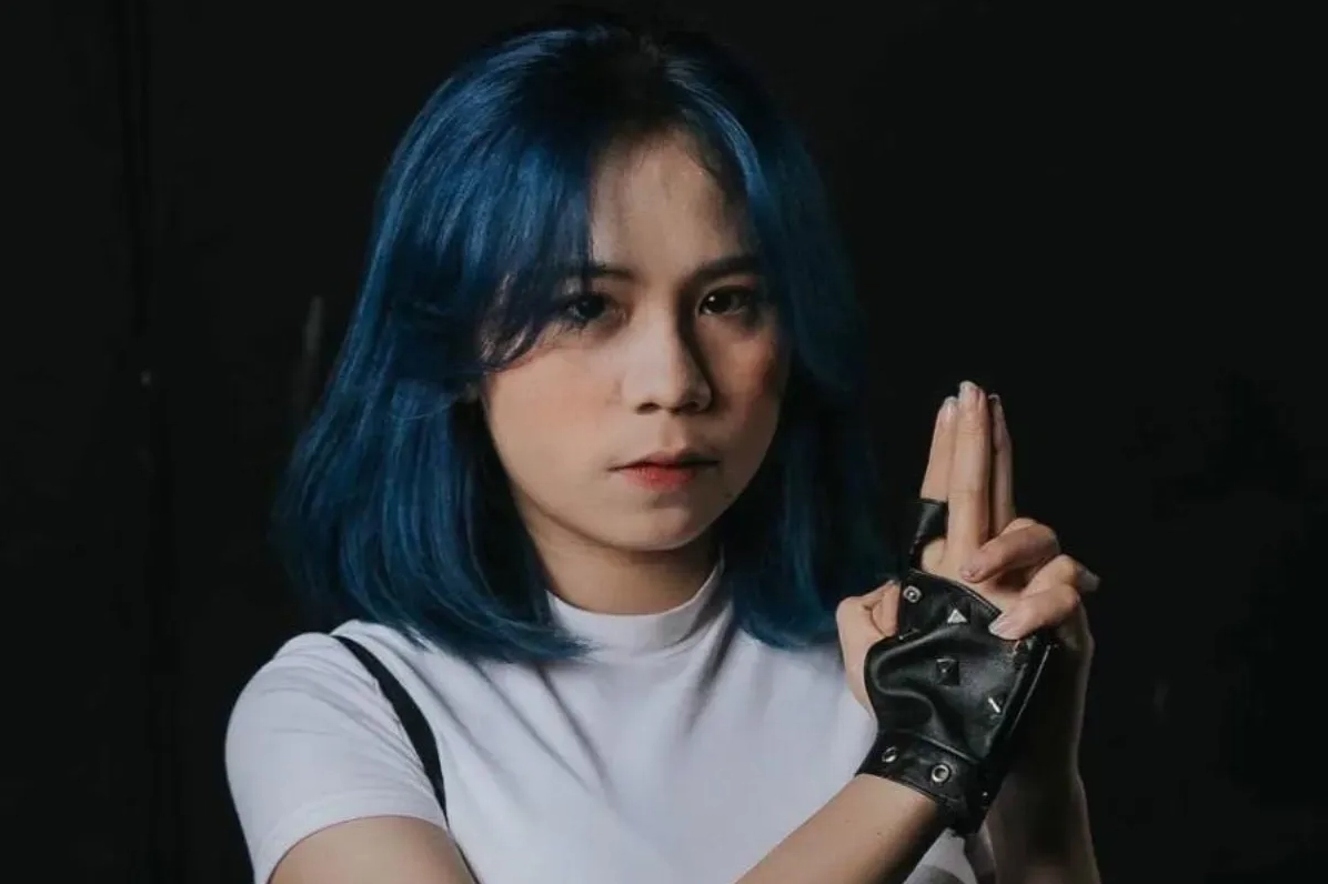 Mèo Simmy - Nữ streamer thành công