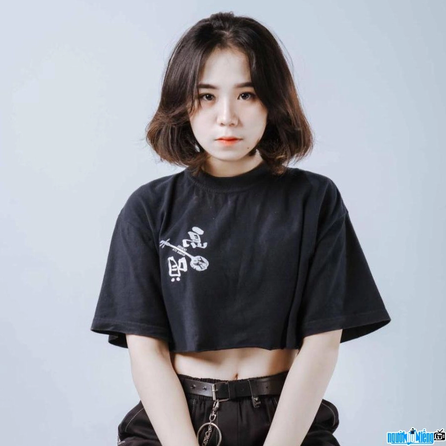 Mèo Simmy trong buổi stream cùng Hero Team