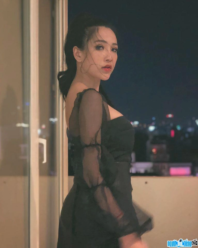 Một bức ảnh mới về diễn viên Viên Vibi
