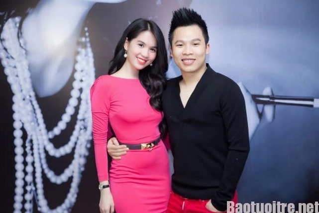 Ngọc Trinh khoe dáng trên bãi biển
