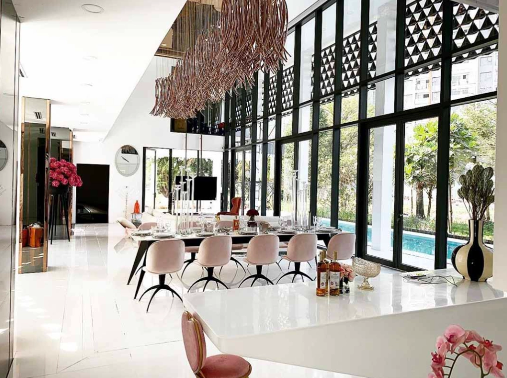 Ngọc Trinh thể hiện sự tự tin