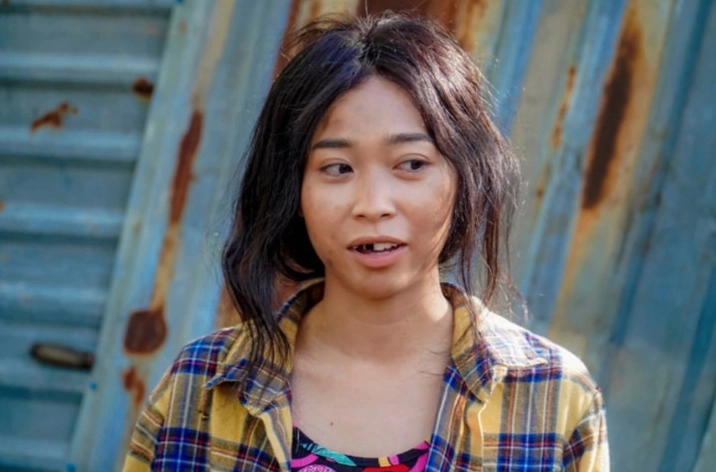 Nguyên Thảo trong phim hành động