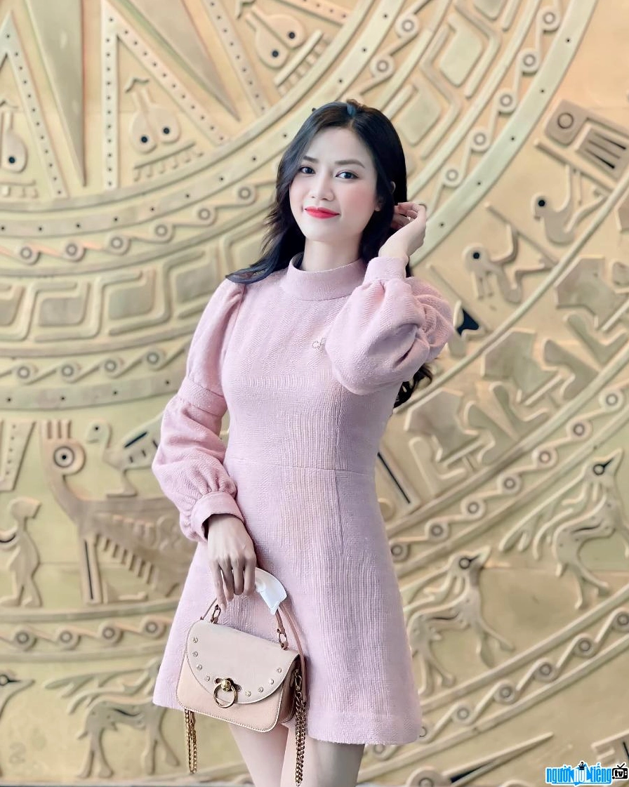 Nhan sắc xinh đẹp của nữ chính Lối về miền hoa