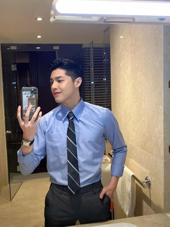Noo Phước Thịnh trẻ trung và phong độ ở tuổi 38