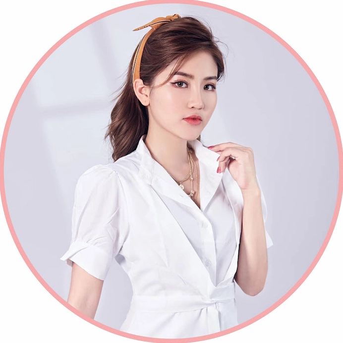 Nữ Chủ Tịch Net Worth & Earnings (2026)
