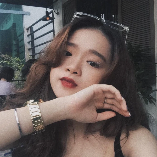 Phong cách trẻ trung của Linh Ka