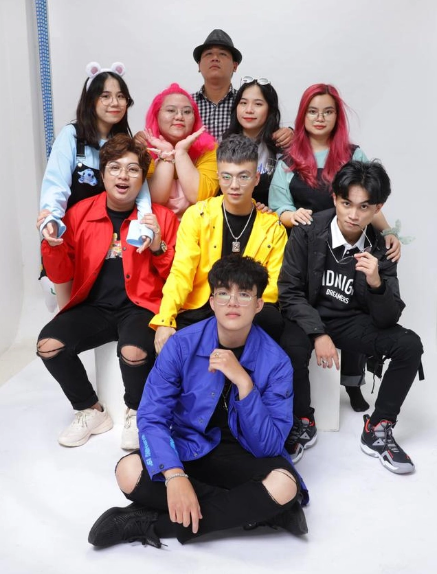 Phong Cận TV trong một khoảnh khắc đời thường