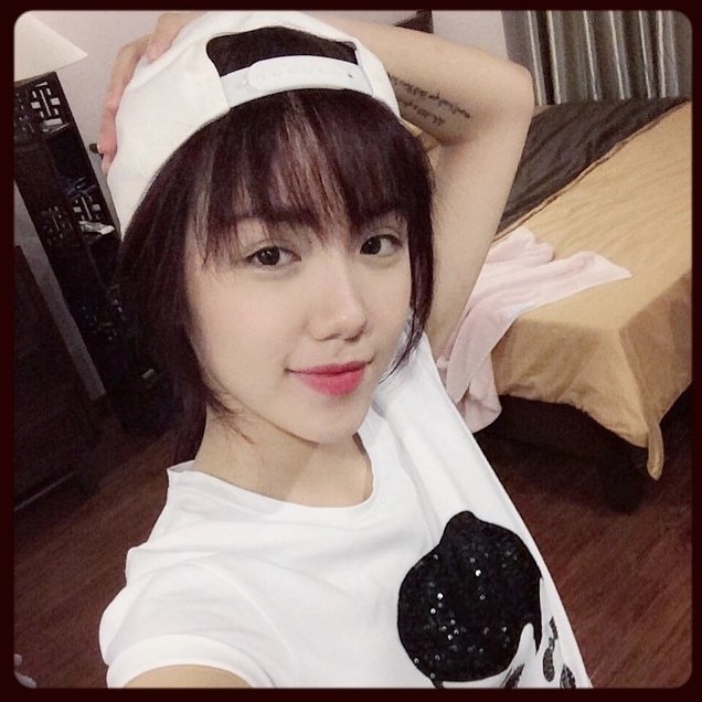 Phương Ly trong một buổi biểu diễn