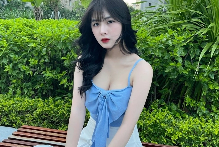 Quỳnh Alee với phong cách trẻ trung