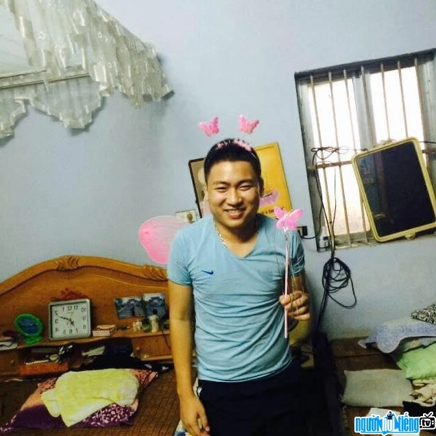 Streamer Bốp Bốp với hình ảnh dễ thương và thân thiện