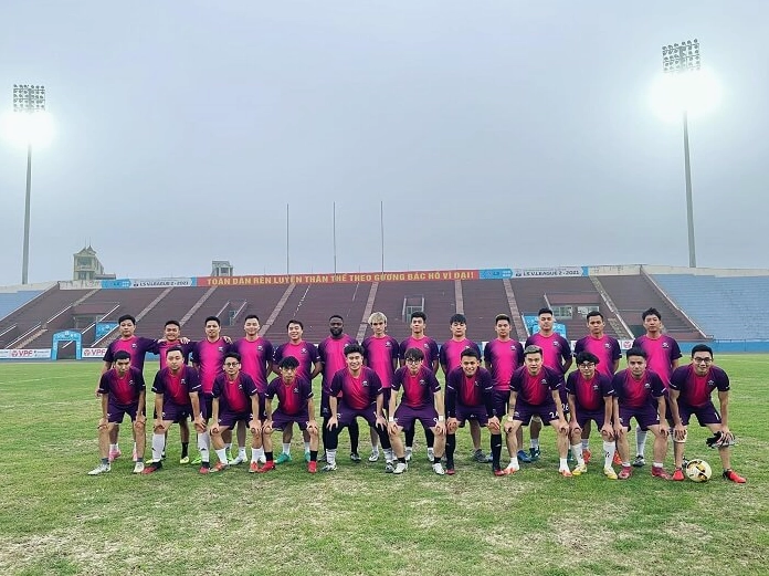 Team Refund thường xuyên đá bóng vào thứ 3 hàng tuần