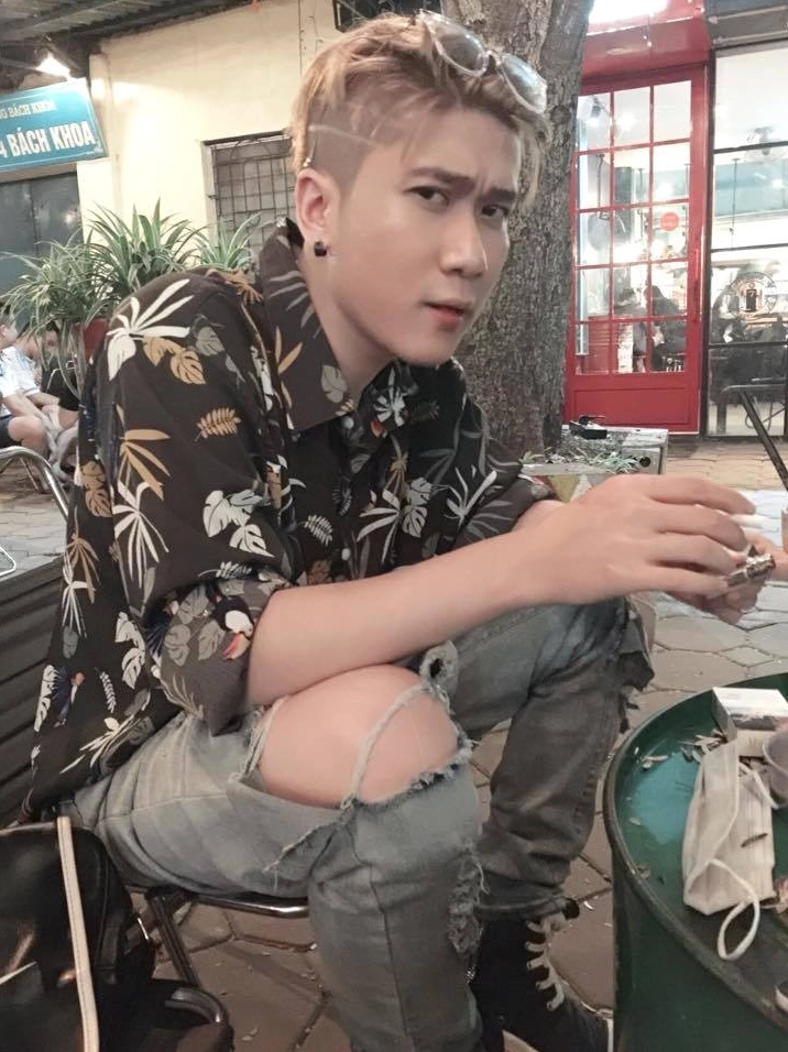 Thời điểm đang nổi tiếng, Vanh Leg bất ngờ biến mất khiến người hâm mộ lo lắng