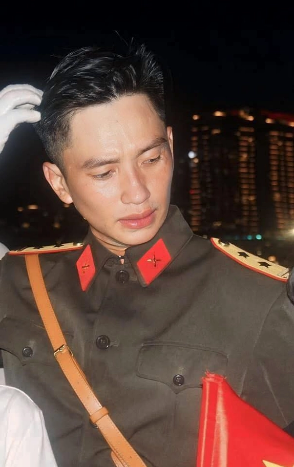 Thượng úy Lê Hoàng Hiệp trong trang phục quân ngũ