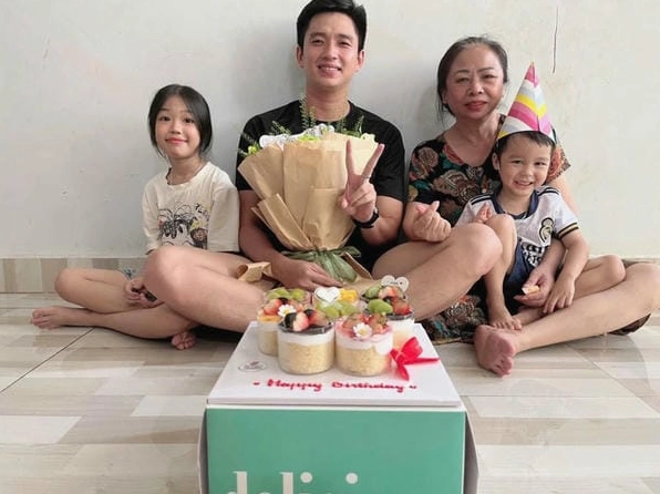 Thượng úy Lê Hoàng Hiệp với thần thái nghiêm nghị