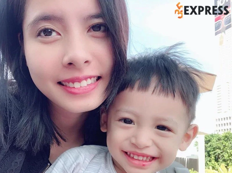 Trang Mixi và con trai Sún.