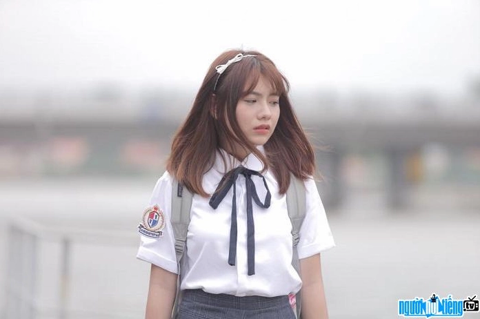 Trang Nơ mỉm cười