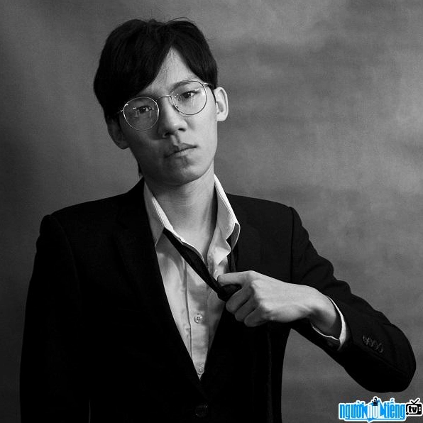 Youtuber Ping Lê sản xuất video hài hước