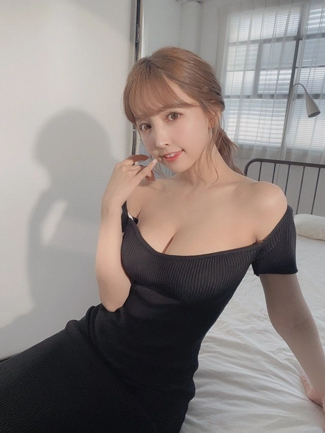 Yua Mikami - 