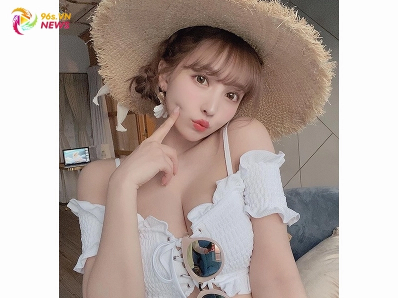 Yua Mikami chuyển hướng sự nghiệp