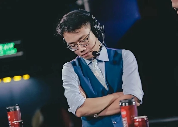 BLV Hoàng Luân: Người truyền lửa cho Esports Việt