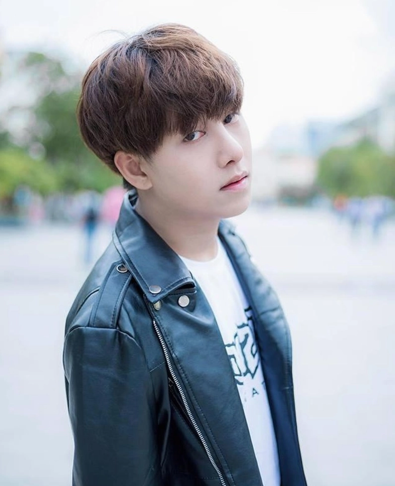 Ca sĩ Rum với các bản mashup triệu view