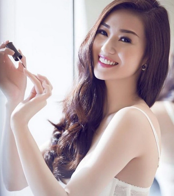 Ca sĩ Thu Hương và các nghệ sĩ khác
