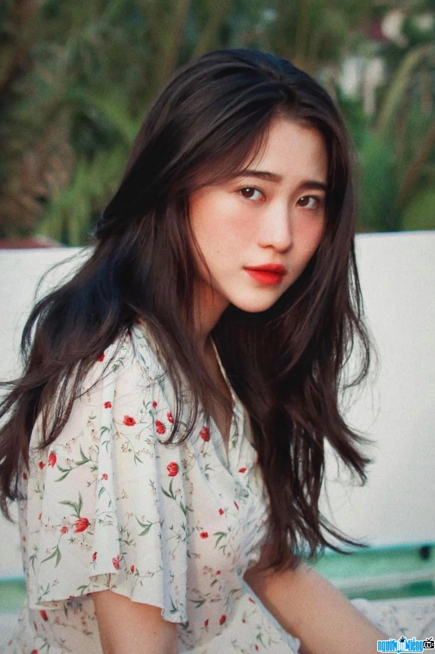 Cận cảnh nhan sắc xinh đẹp của diễn viên Trần Phan Hoàng Yến